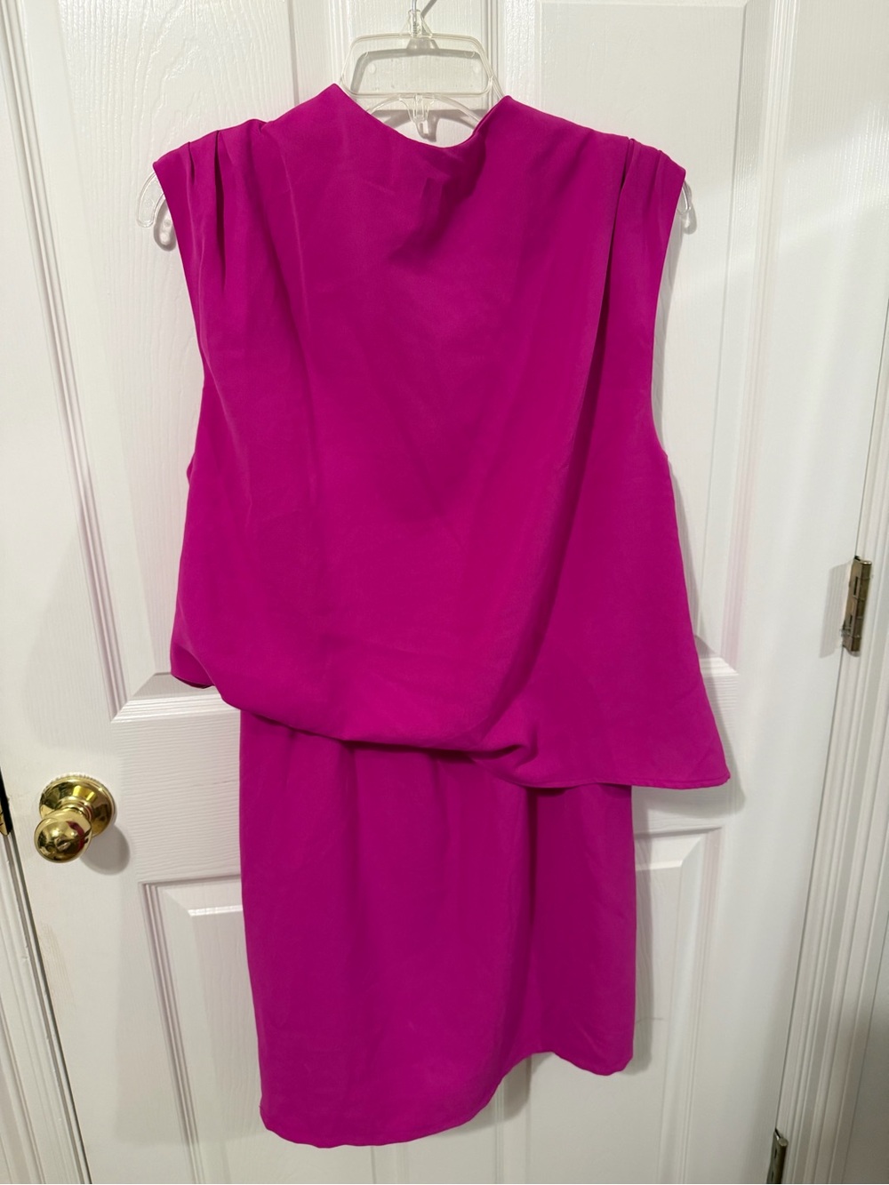 TCEC Sleeveless Blouson Dress in Magenta